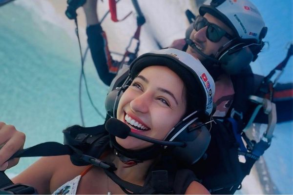Leonardo Cunha dos Santos, instrutor profissional de paramotor, sorrindo